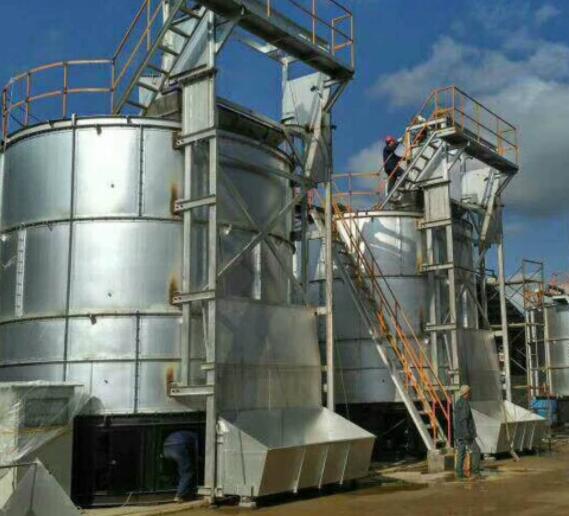 有機(jī)肥發(fā)酵設(shè)備在生產(chǎn)中常見(jiàn)的有哪幾種翻拋設(shè)備？